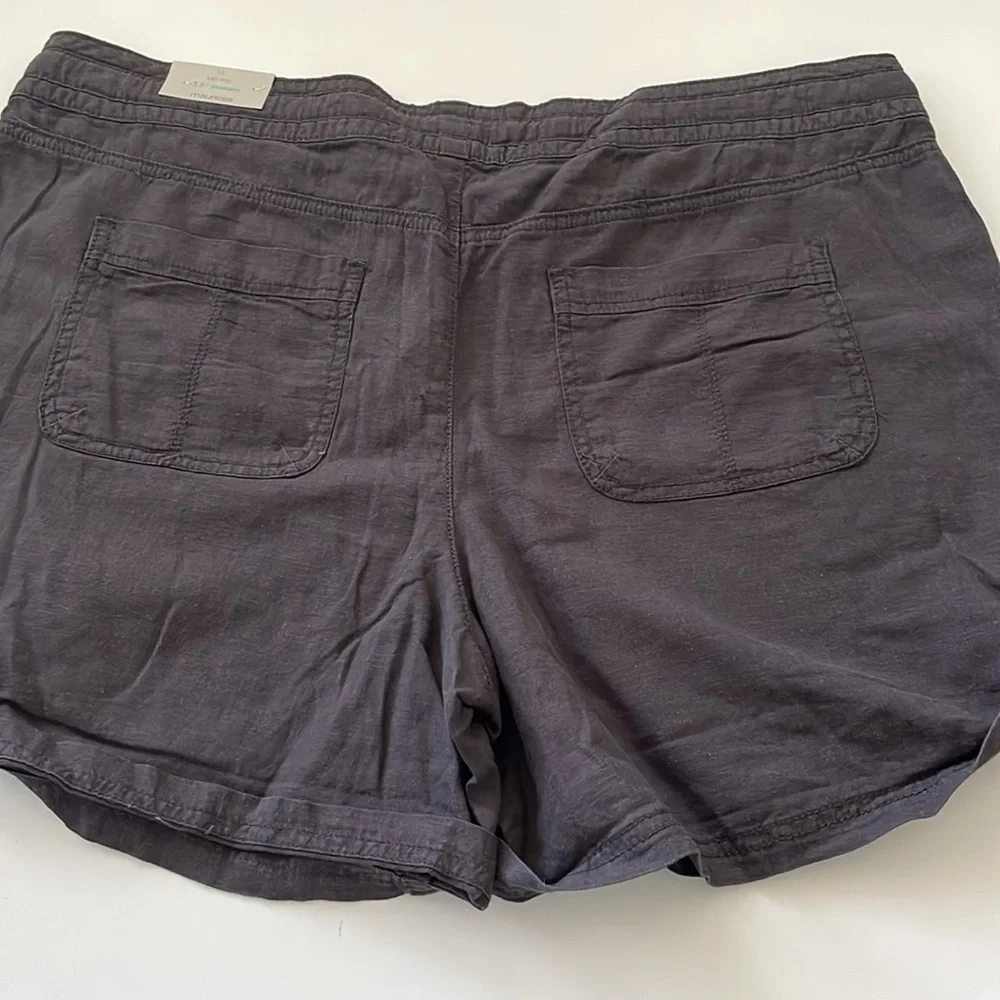 Maurice’s Women's Gray Shorts Size 16 NWT‎